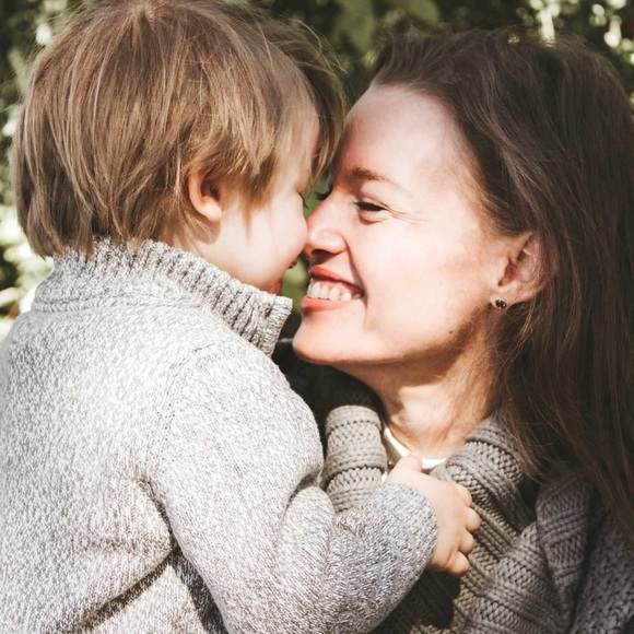 Meet your Posher, Rachel - Picture 3 of 5